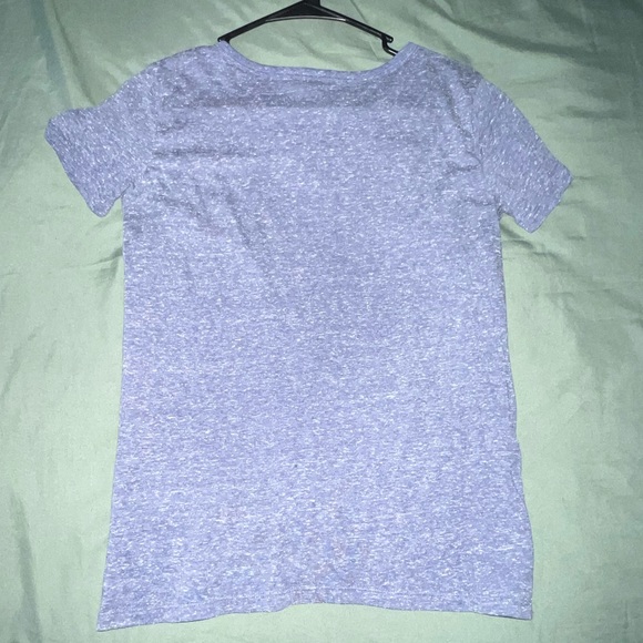 🎉Disney women’s t-shirt - Picture 4 of 4